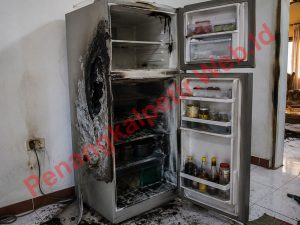 Kulkas Rusak Karena Petir